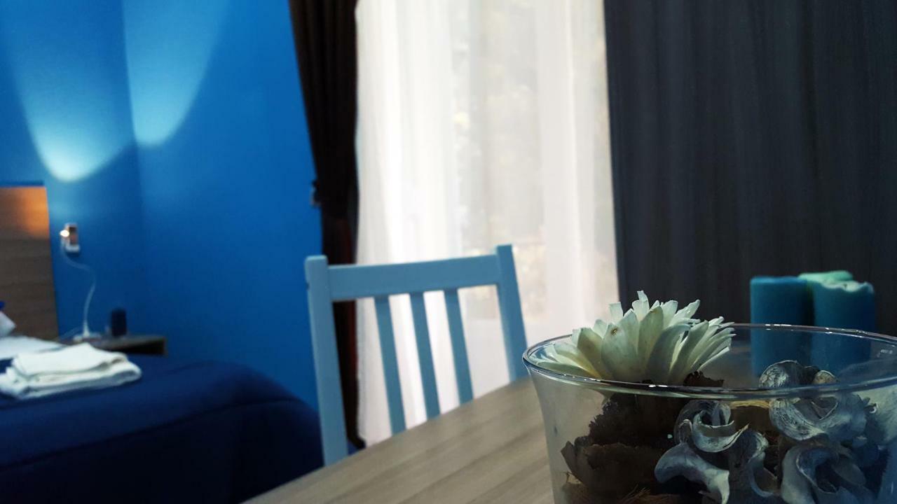 Holiday Naples Art Rooms Екстер'єр фото