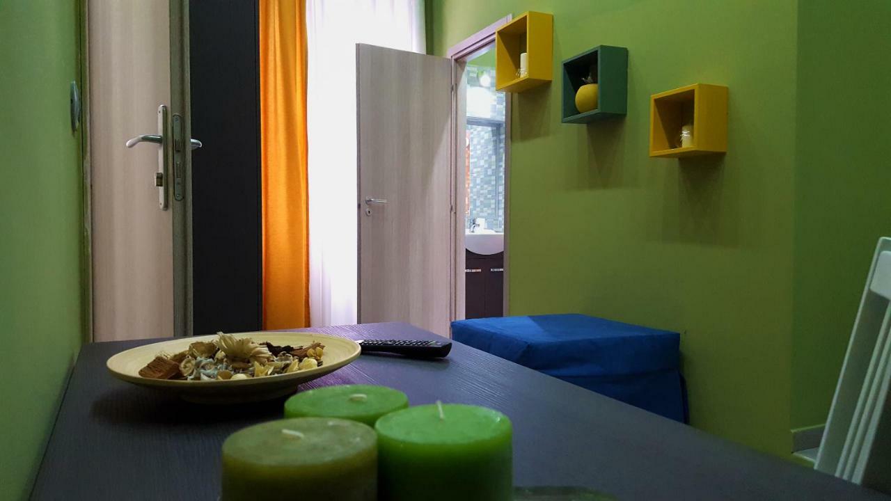Holiday Naples Art Rooms Екстер'єр фото