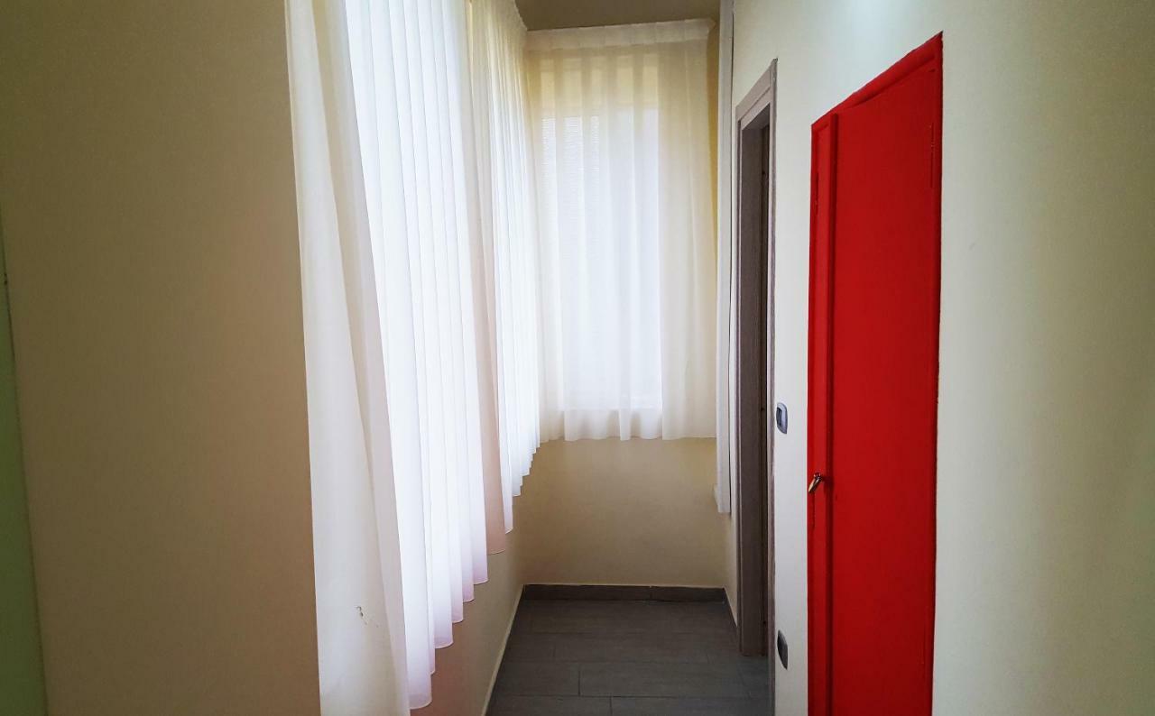 Holiday Naples Art Rooms Екстер'єр фото